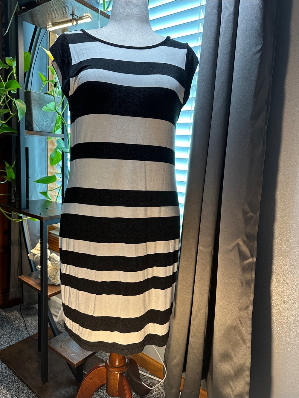 Apt. 9 Black and White Striped Midi Dress